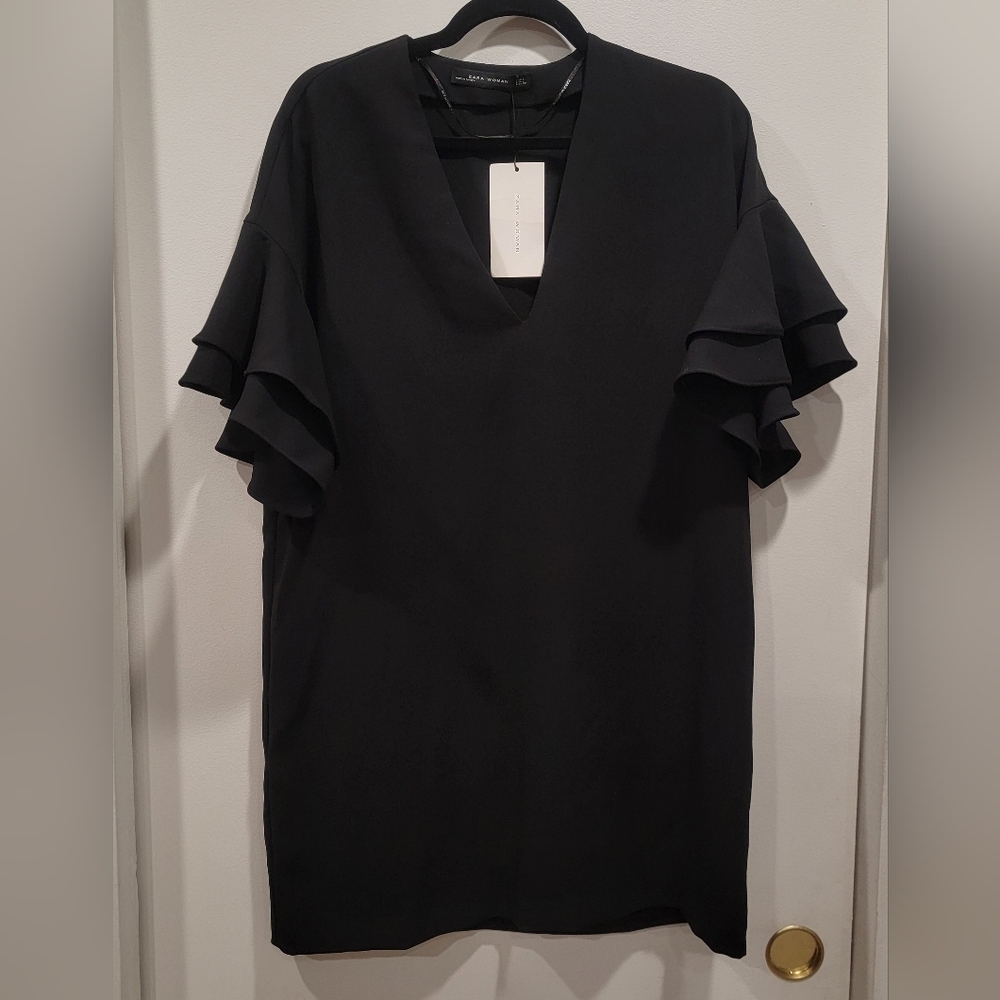 NWT Zara Woman Black Shift Dress w/ Ruffle Sleeves  Size Large